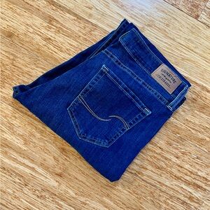 Levi Mid Rise Boyfriend Blue Jeans